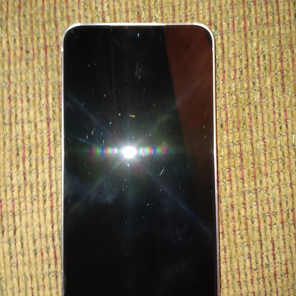 Samsung Galaxy S24 - Sleek White